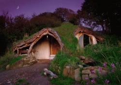 hobbit-house-for-five-thousand-dollars.jpg